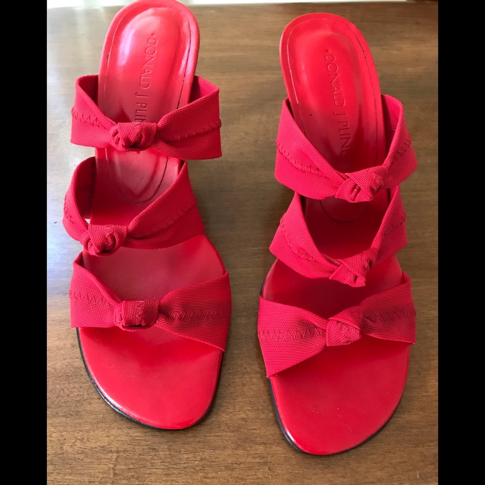 Like New Donald Pliner Red Sandals